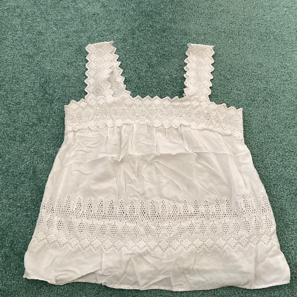 Old Navy: Embroidered white lace sleeveless blouse